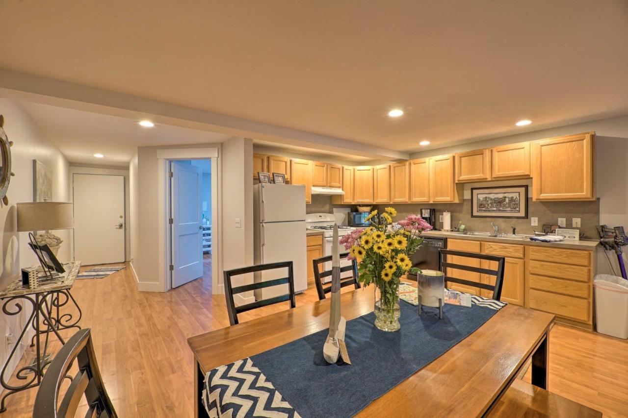 Cute Grand Haven Apartment Walk Downtown Streets! Exterior photo